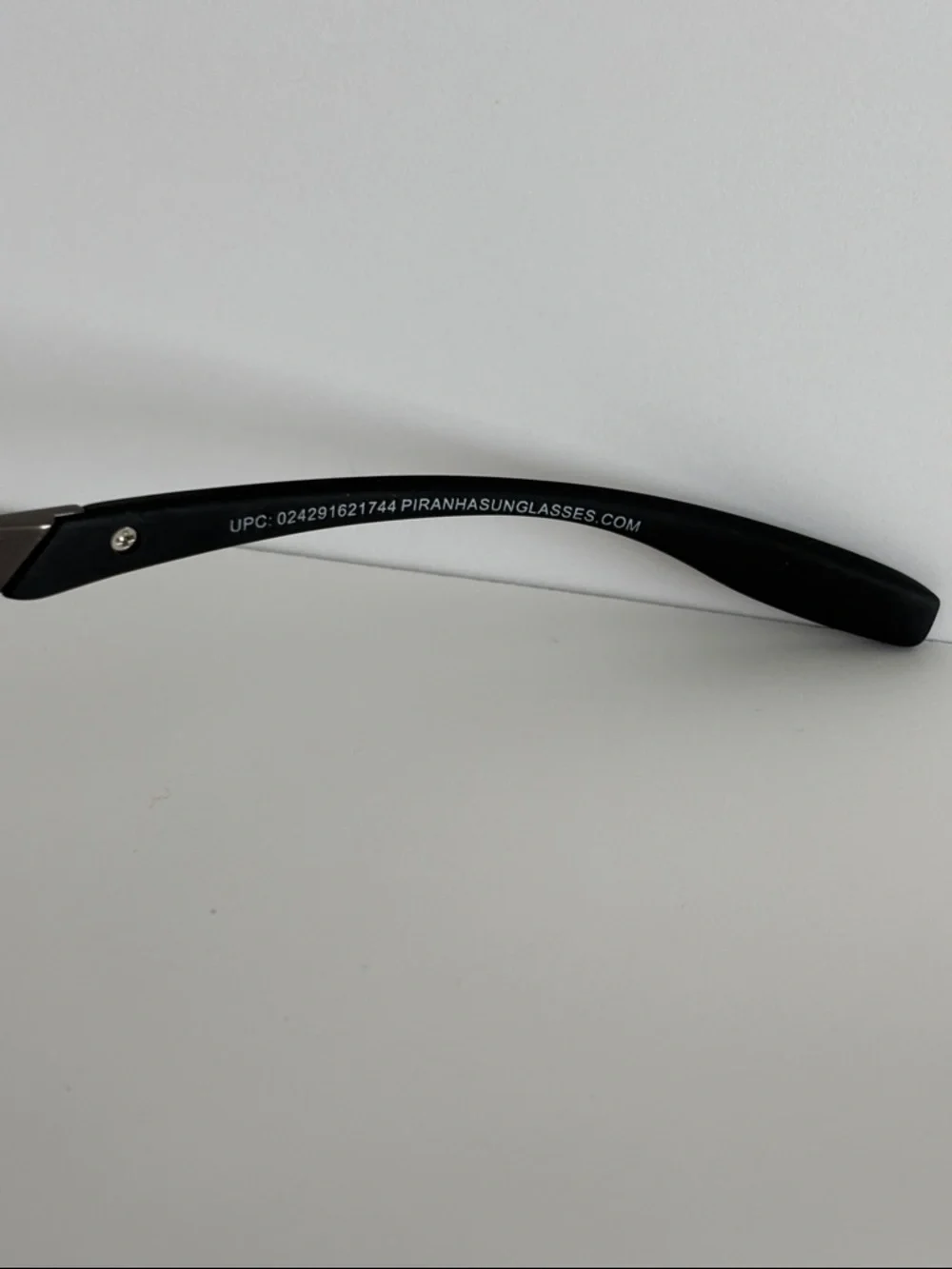 Piranha Jack Square Sunglasses Black Style # 62174 unisex New smoke lense